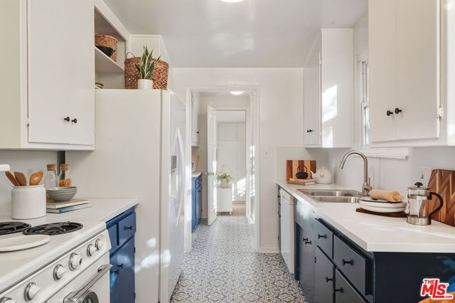 $1,335,000 | 5351 Lemona Avenue, Sherman Oaks, CA 91411