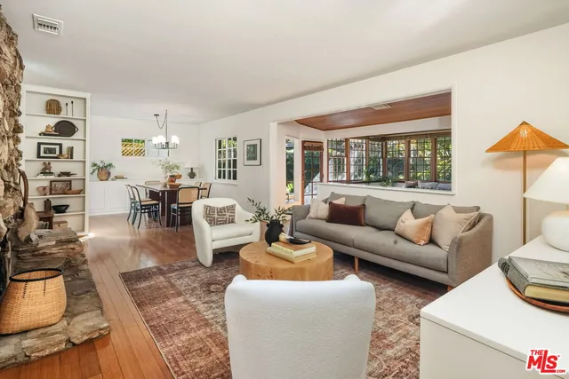 $1,335,000 | 5351 Lemona Avenue, Sherman Oaks, CA 91411