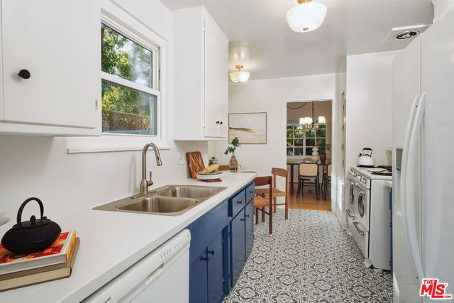 $1,335,000 | 5351 Lemona Avenue, Sherman Oaks, CA 91411