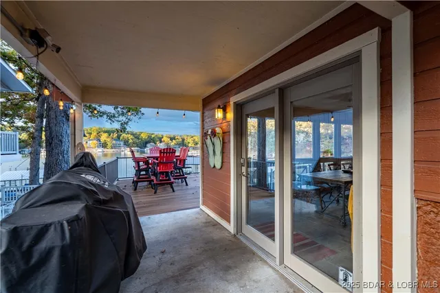 $765,000 | 144 Oak Manor Circle, Sunrise Beach, MO 65079