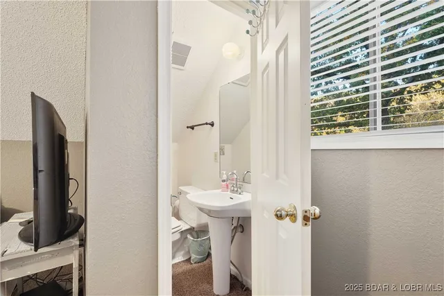 $765,000 | 144 Oak Manor Circle, Sunrise Beach, MO 65079