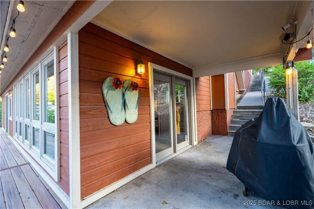 $765,000 | 144 Oak Manor Circle, Sunrise Beach, MO 65079