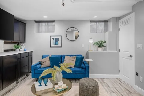 $515,000 | 1 Melrose Street, Unit 1, Boston, MA 02116
