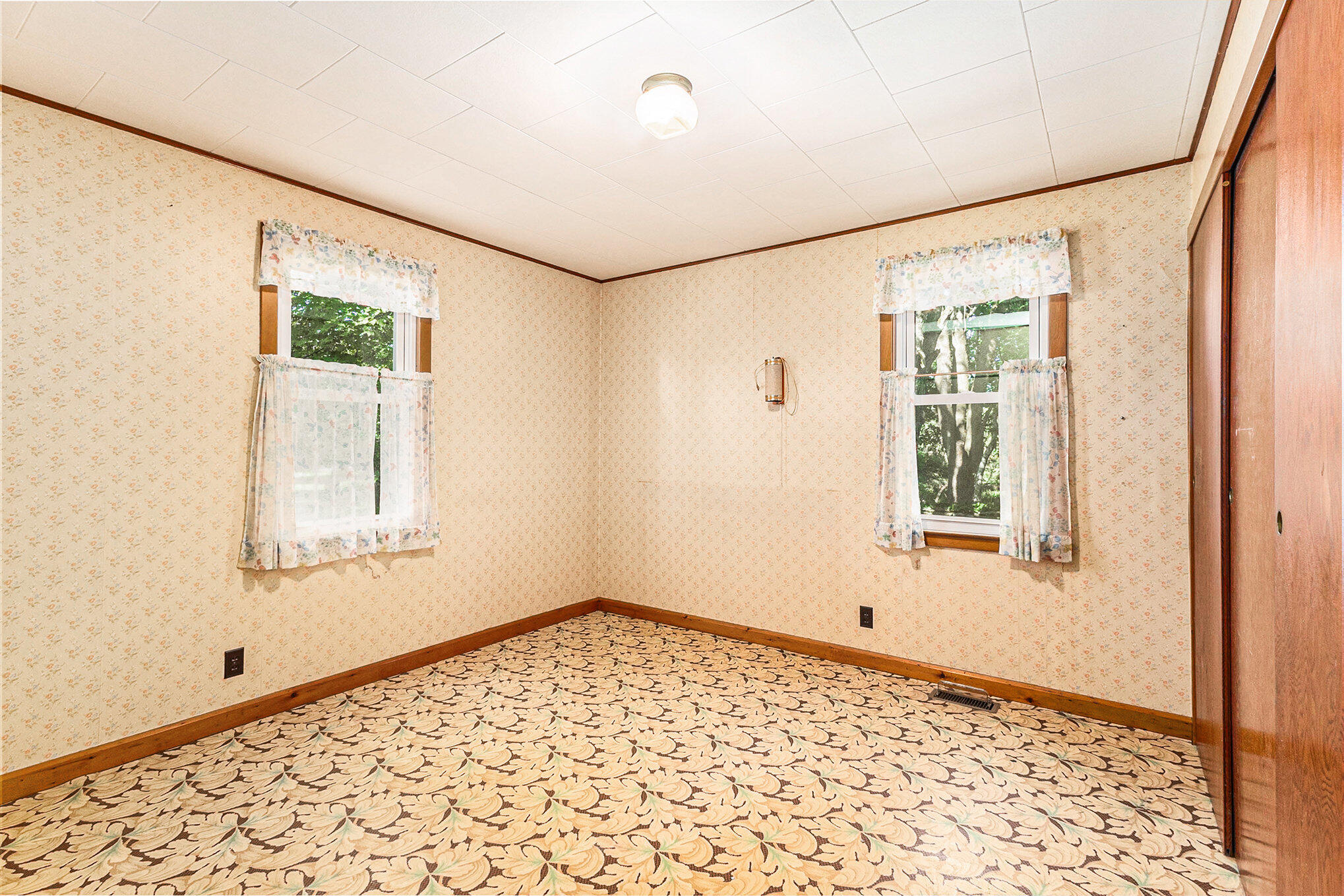 4293 North Schoenherr Road Fountain, MI 49410 - Photo 12 of 31 010__42a9489_79