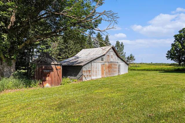 $779,000 | 4293 North Schoenherr Road, Fountain, MI 49410