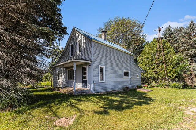 $779,000 | 4293 North Schoenherr Road, Fountain, MI 49410