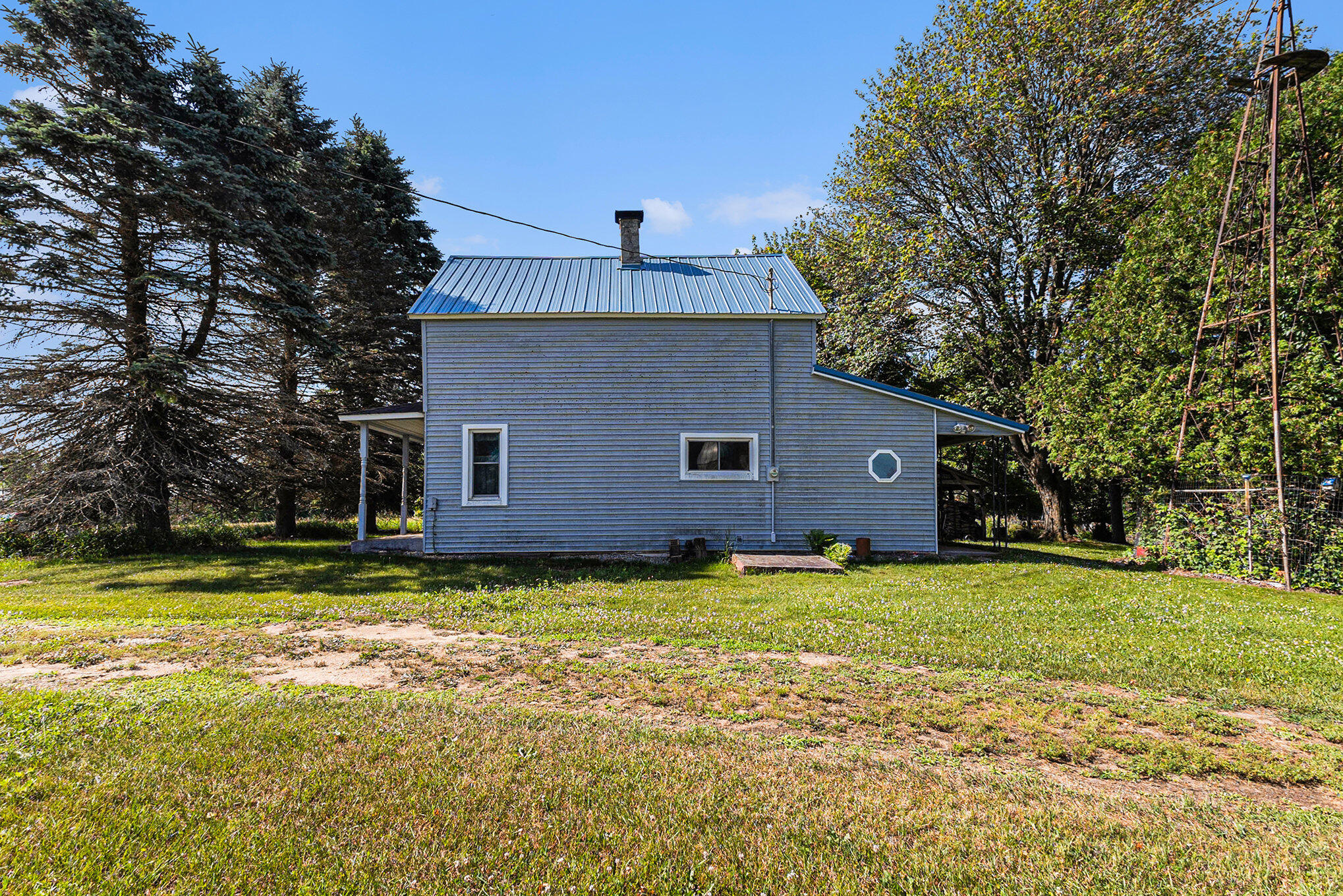 4293 North Schoenherr Road Fountain, MI 49410 - Photo 4 of 31 023__42a9539_920