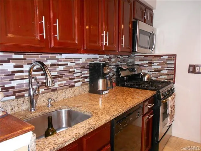 $303,097 | 900 Midland Avenue, Unit 3G, Yonkers, NY 10704