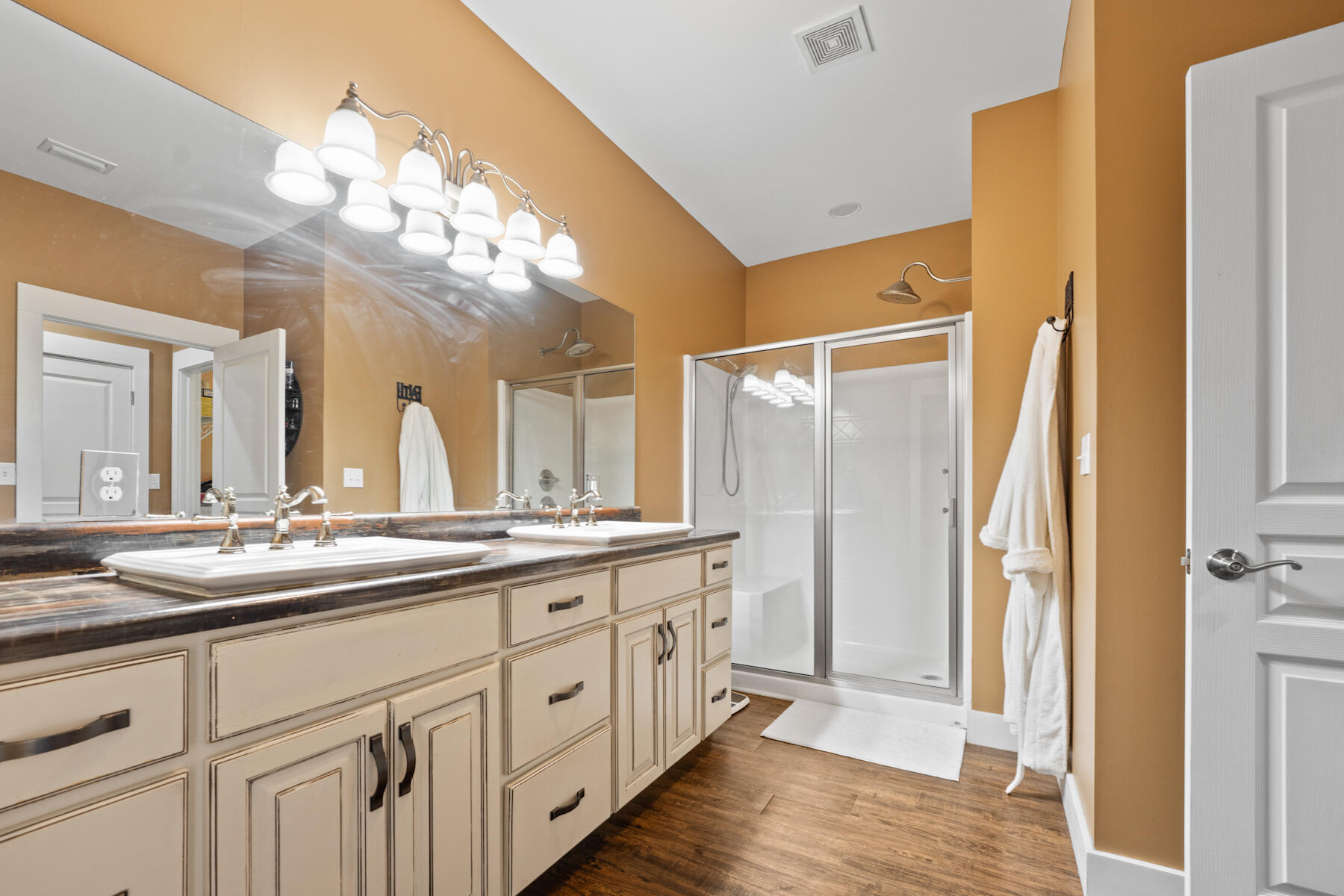 1428 Piney Grove Road Chipley, FL 32428 - Photo 24 of 58 a spacious bathroom with a double vanity sink mirror and double