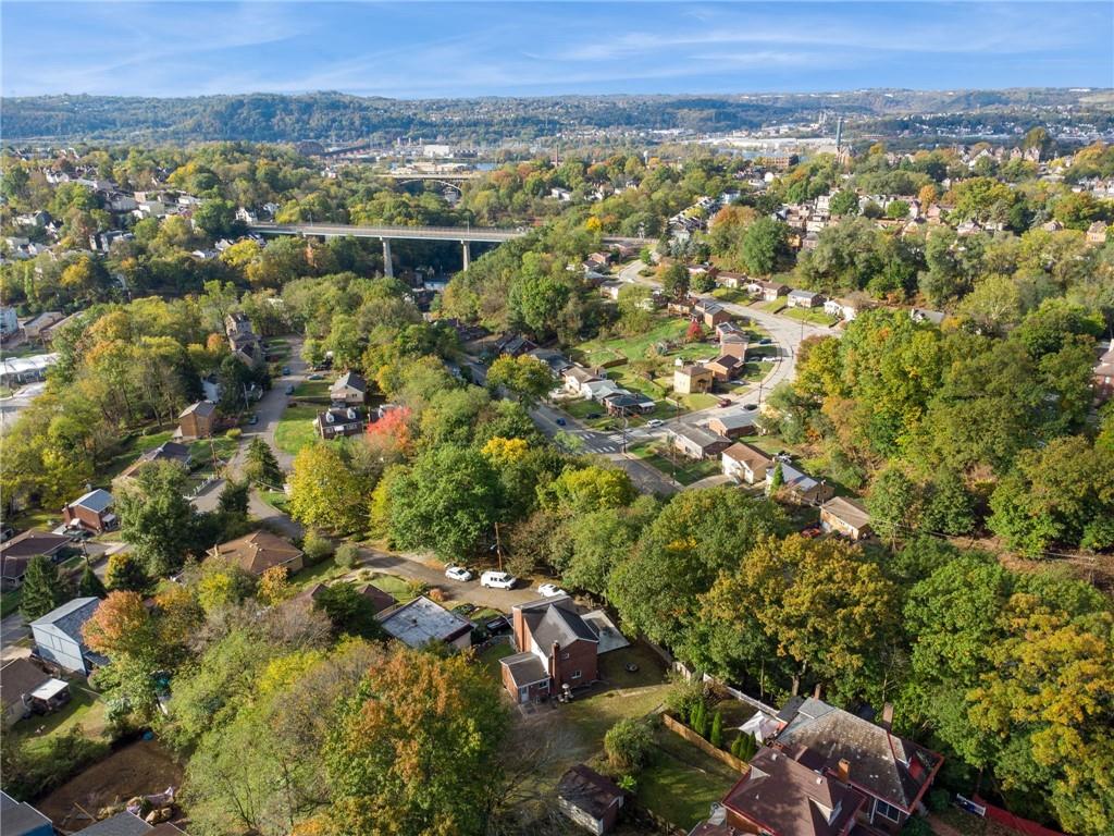 3454 Rigel Street Pittsburgh, PA 15212 - Photo 36 of 37 a view of a city