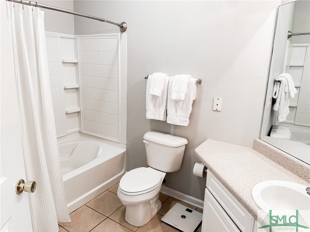 2131 Whitemarsh Way Savannah, GA 31410 - Photo 14 of 24