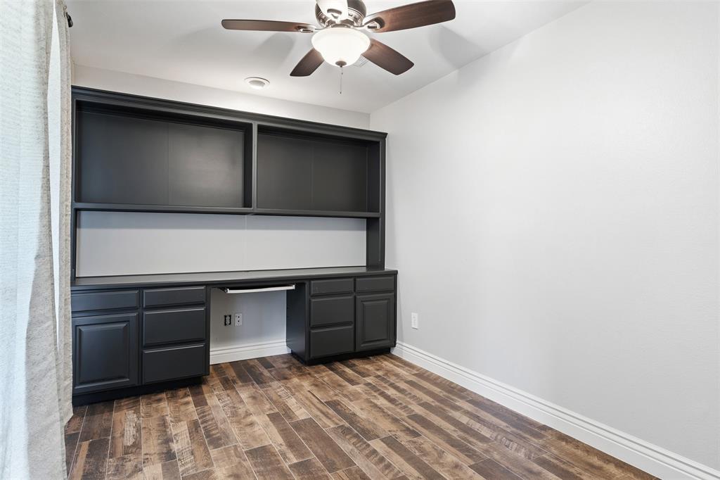 1108 Ridgeview Drive Sherman, TX 75090 - Photo 24 of 40 Office/Nursery off of the primary bedroom