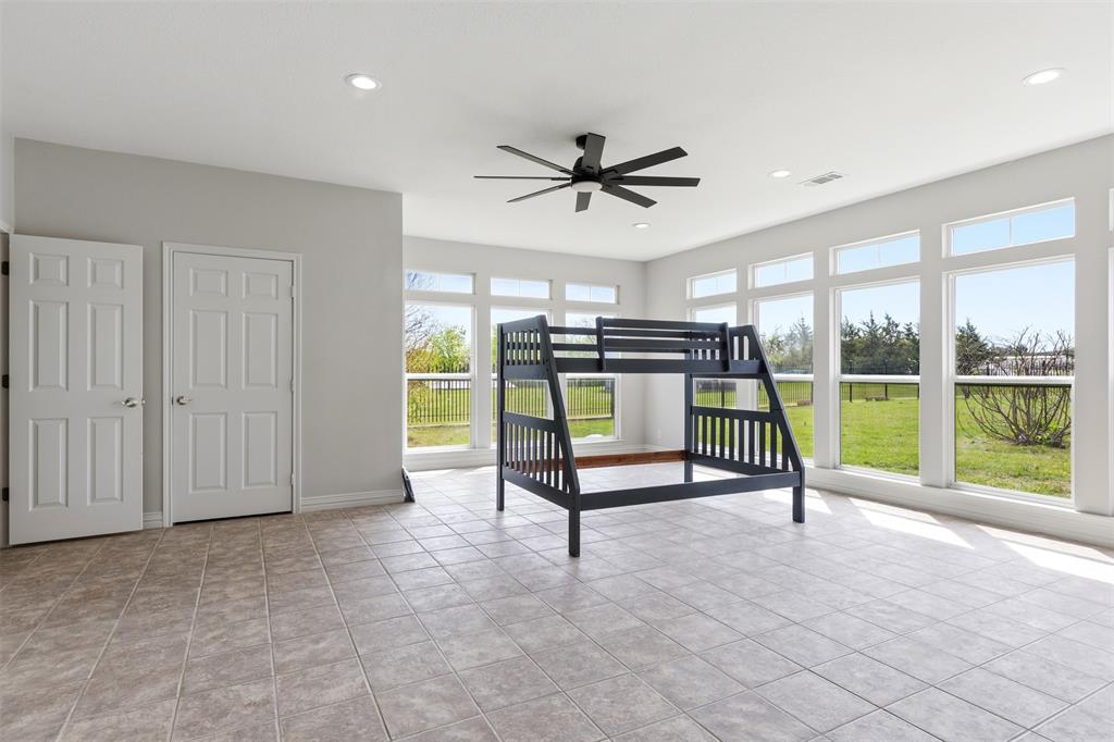 1108 Ridgeview Drive Sherman, TX 75090 - Photo 33 of 40 Multi-purpose room, could be game room or 4th bedroom. It has a large walk-in closet.