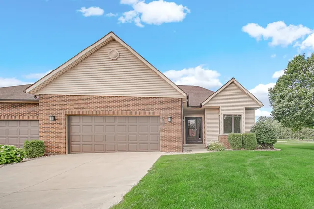 $499,000 | 16484 Pretty View Drive, Unit 14, Plymouth, IN 46563