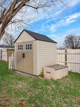 $216,000 | 105 Lavernel Drive, Fenton, MO 63026