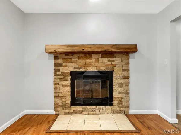 $216,000 | 105 Lavernel Drive, Fenton, MO 63026