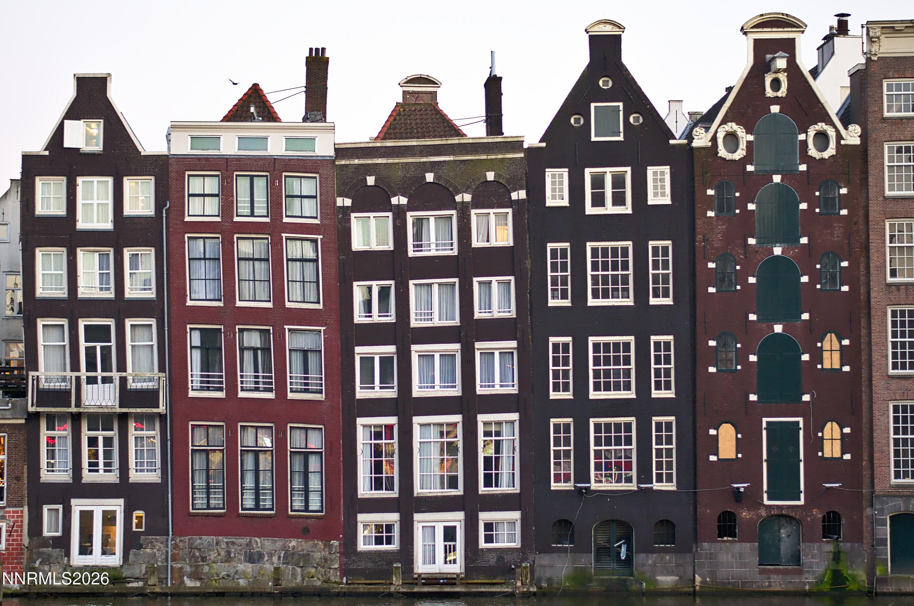 1111 Test Street Test - Do Not Use, NV 00000 - Photo 4 of 4 aquiles-carattino-572334-unsplash