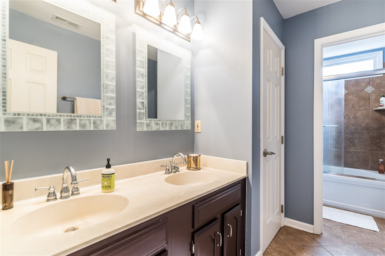 12316 Whartons Way Raleigh, NC 27613 - Photo 19 of 25 Photo 19