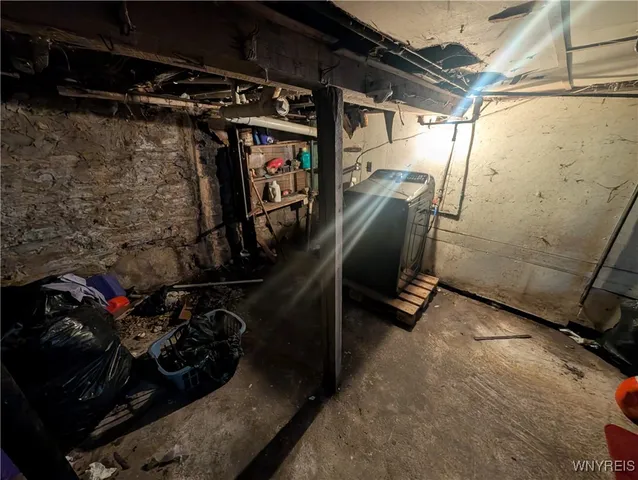 $39,900 | 122 West Main Street, Hume, NY 14735