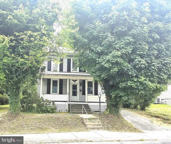 $159,900 | 532 East Freedom Avenue, Burnham, PA 17009