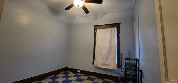 $1,000 | 508 27th Street, Niagara Falls, NY 14301