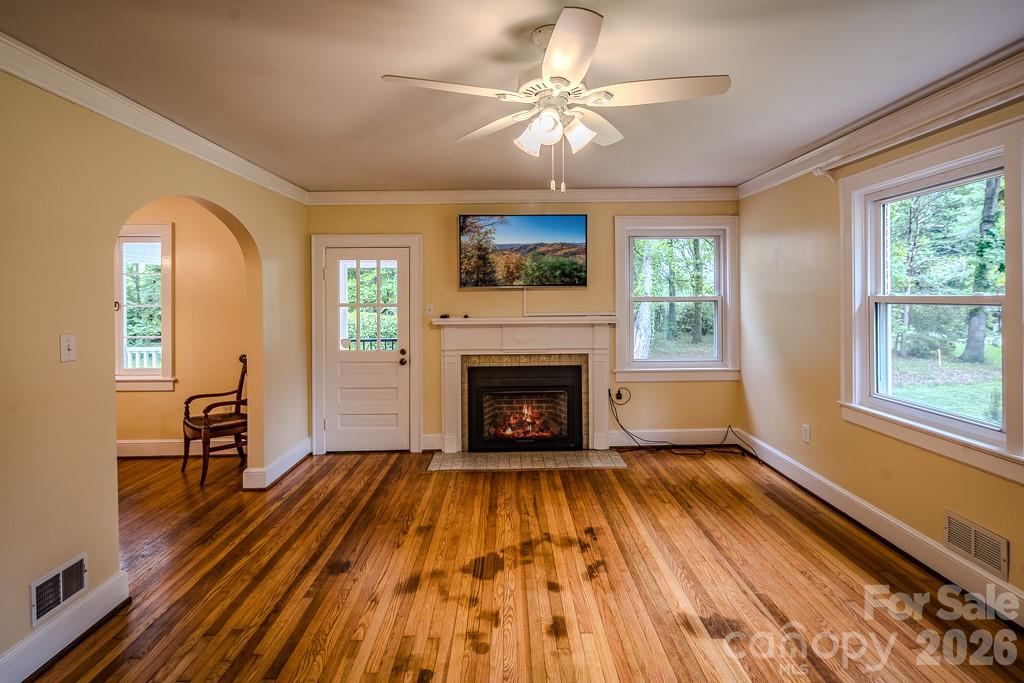 803 1st Avenue North Conover, NC 28613 - Photo 9 of 37