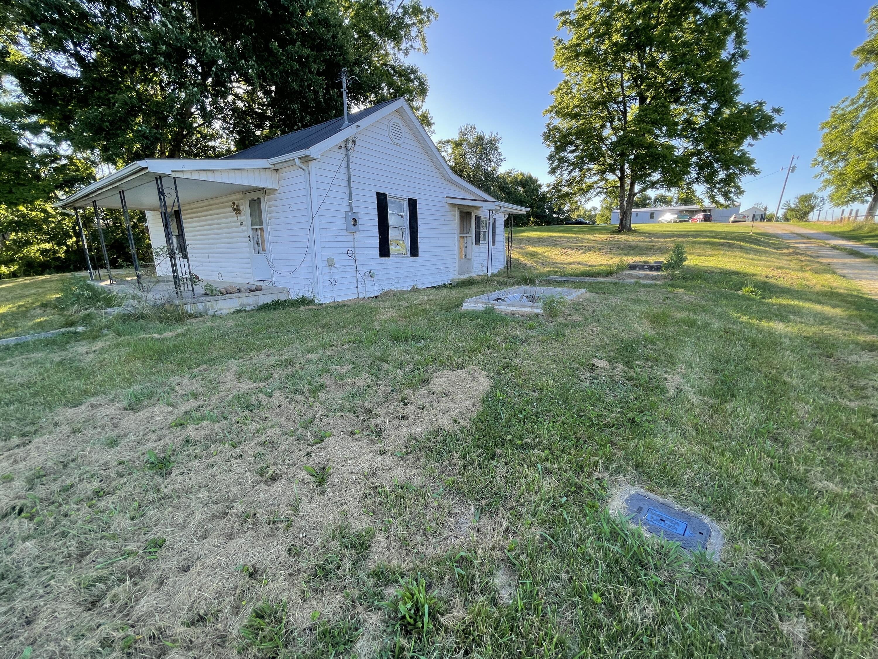 920 Floyd Switch Road Eubank, KY 42567 - Photo 14 of 19 IMG_0138 4