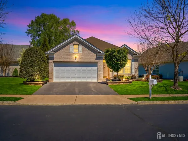 $559,000 | 16 Barbaras Way, Jackson, NJ 08527