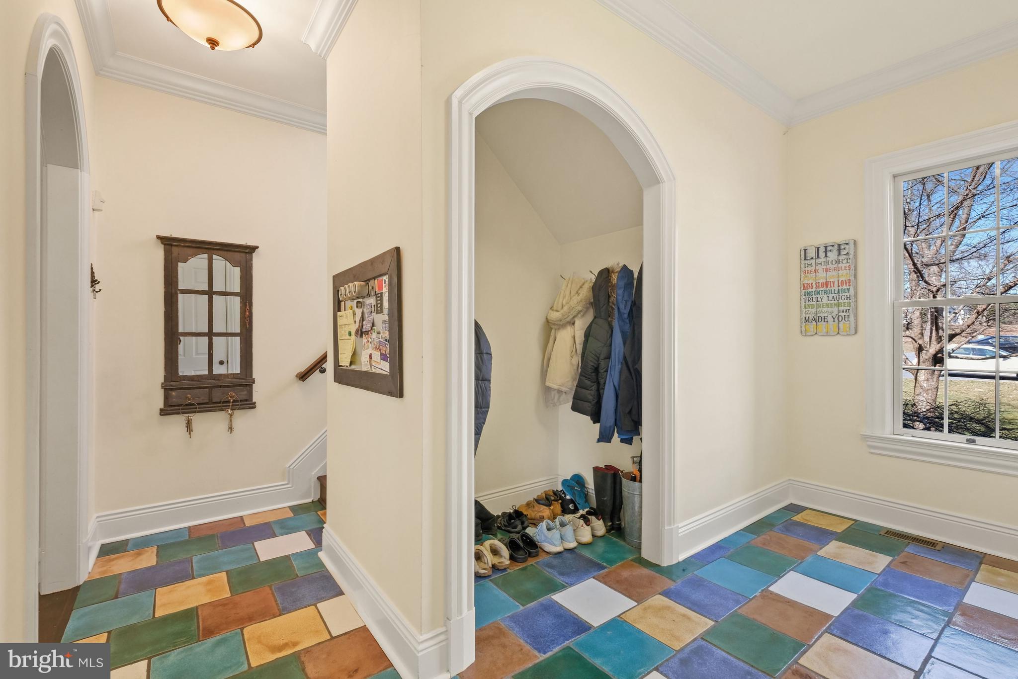 17210 Dr Bird Road Silver Spring, MD 20906 - Photo 26 of 93 Mud-room