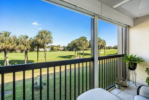 $249,900 | 2420 DC Country Club Boulevard, Unit 205D, Deerfield Beach, FL 33442