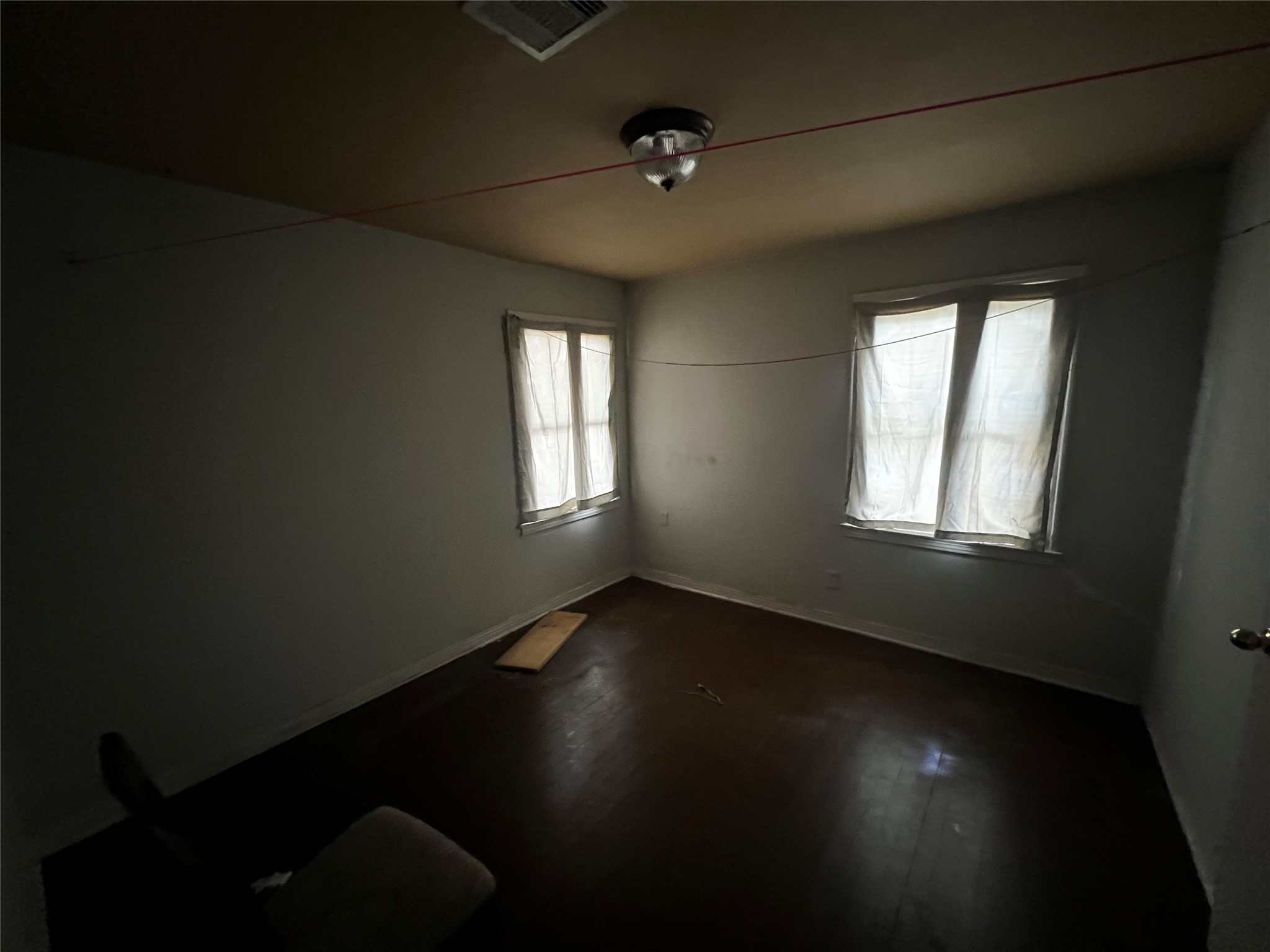 5926 Southtown Street Houston, TX 77033 - Photo 6 of 7 a view of an empty room with a window