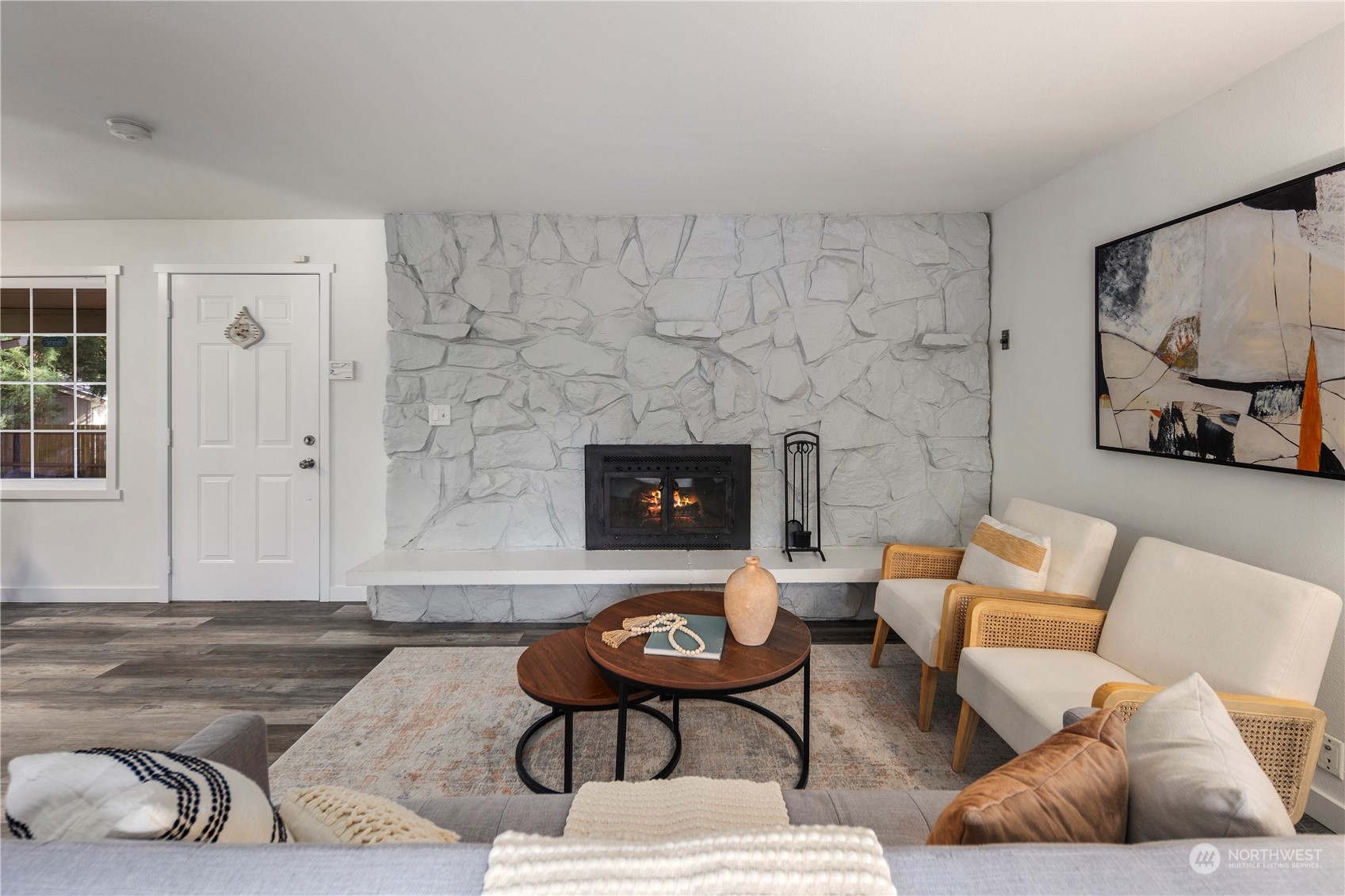 19404 4th Drive Southeast Bothell, WA 98012 - Photo 3 of 33 a living room with furniture and a fireplace