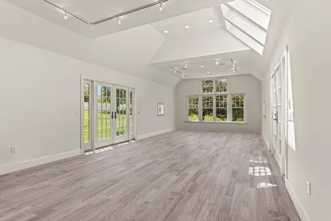 $4,895,000 | 785 Old Harbor Road, Chatham, MA 02650