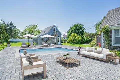 $4,895,000 | 785 Old Harbor Road, Chatham, MA 02650