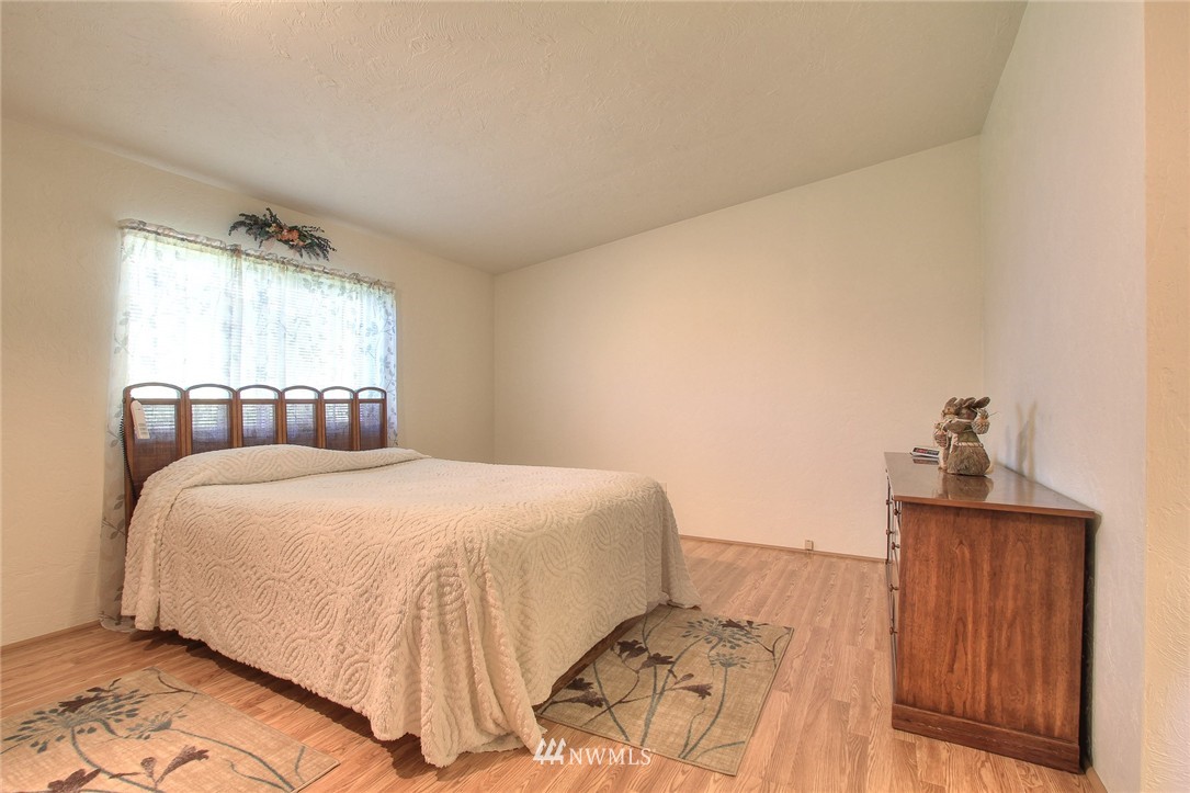 23711 7th Place West Bothell, WA 98021 - Photo 12 of 25