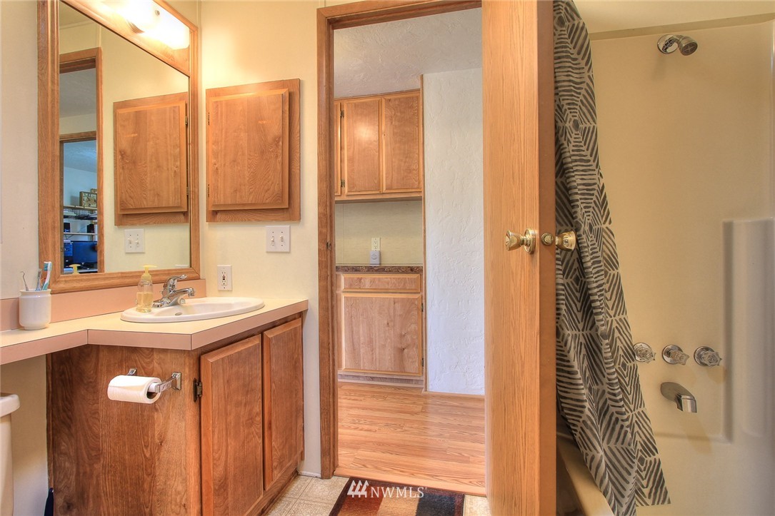 23711 7th Place West Bothell, WA 98021 - Photo 18 of 25