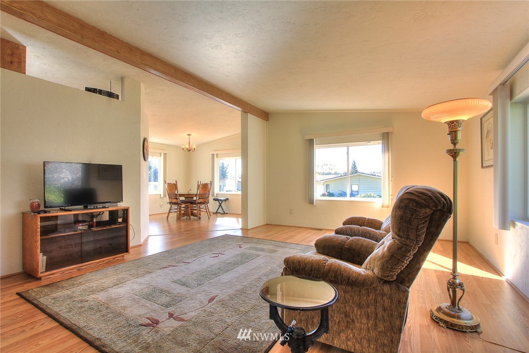 23711 7th Place West Bothell, WA 98021 - Photo 3 of 25