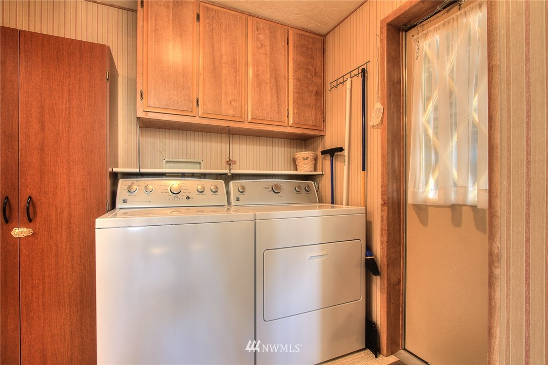 23711 7th Place West Bothell, WA 98021 - Photo 24 of 25