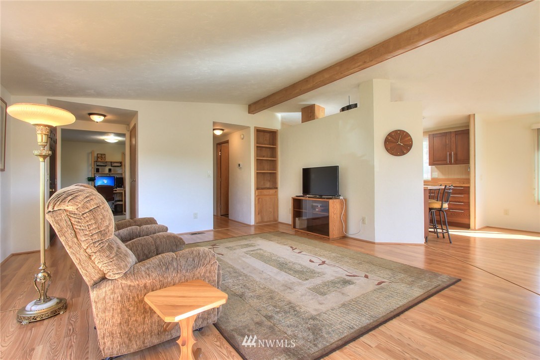 23711 7th Place West Bothell, WA 98021 - Photo 5 of 25