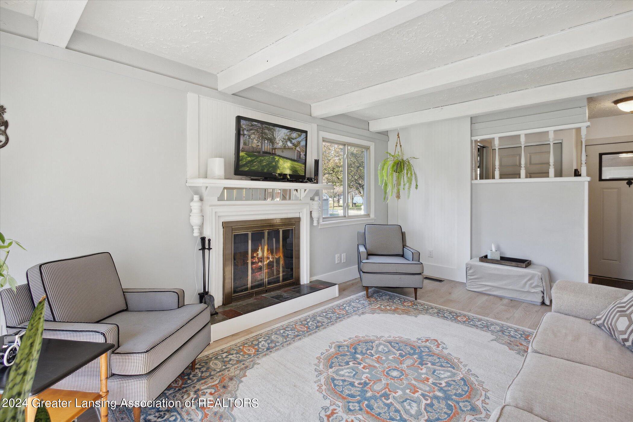 3033 Scarborough Road Lansing, MI 48910 - Photo 11 of 39 11-3033-Scarborough-Rd-Lansing-MI-48910-