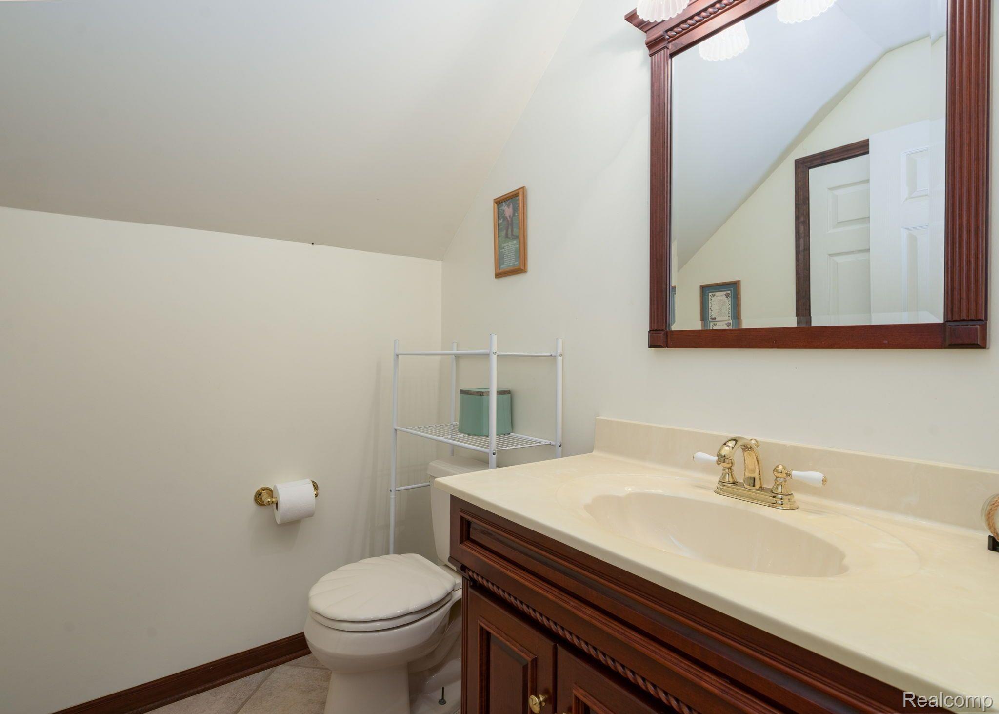 1934 Brookfield Road Rochester, MI 48306 - Photo 29 of 50 Gallery Image 29