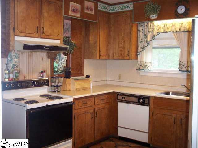 201 Fork Shoals Road Greenville, SC 29605 - Photo 8 of 23 Gallery Image 8