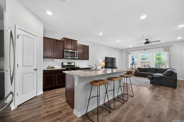 $2,500 | 5555 Stormie Keep, San Antonio, TX 78266