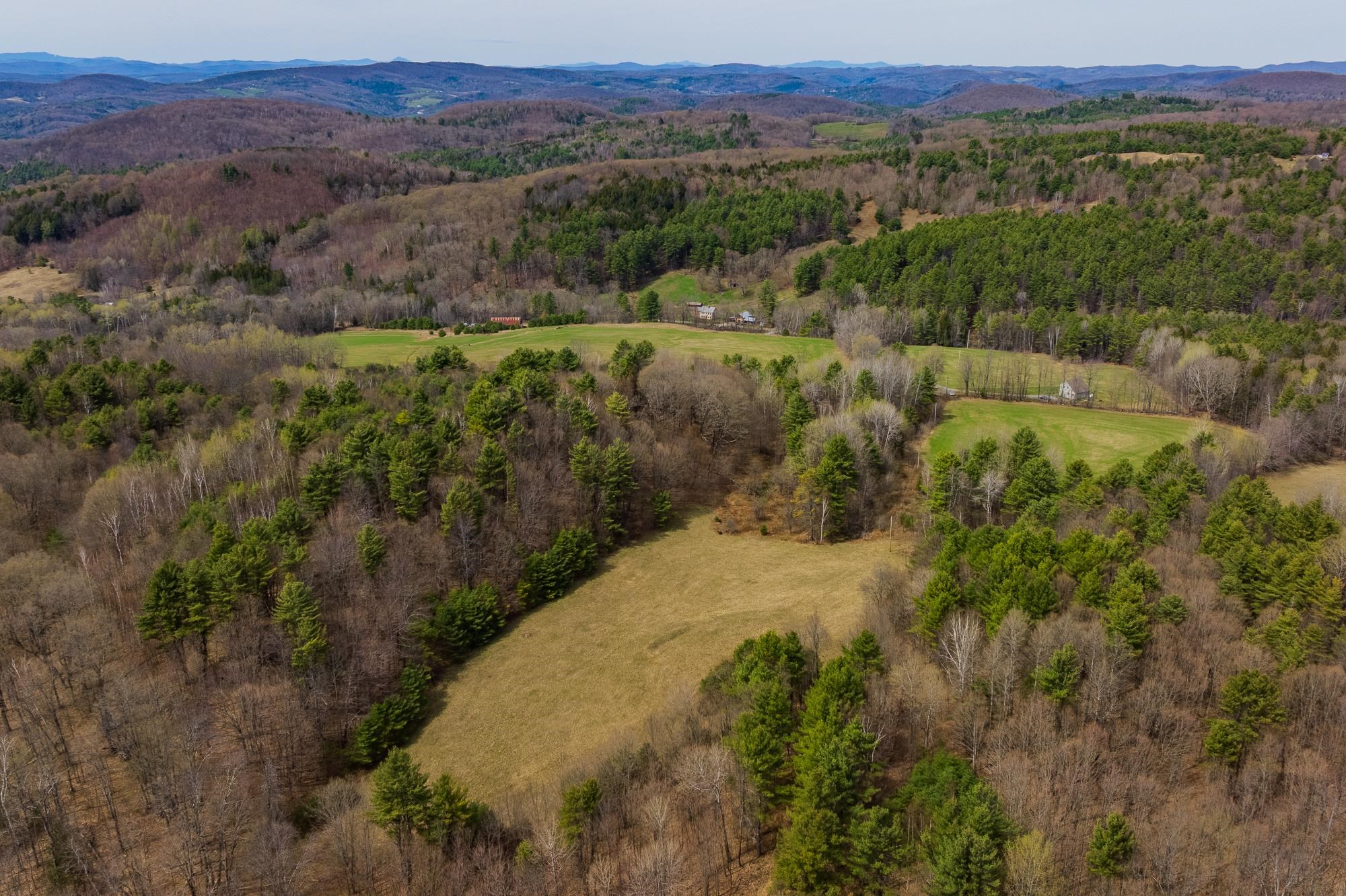 90 Kibling Hill Road Tunbridge, VT 05077 - Photo 4 of 8