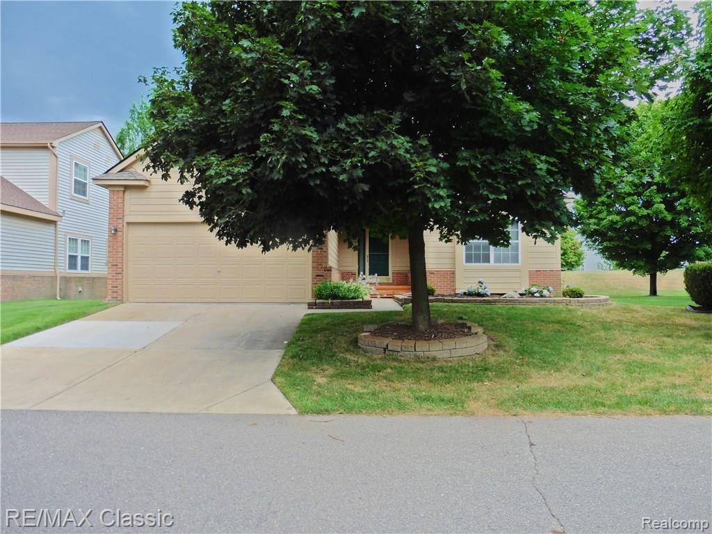 30852 Golden Ridge, Unit 166 Novi, MI 48377 - Photo 4 of 26