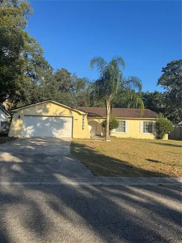 $2,100 | 2223 Village Court, Brandon, FL 33511