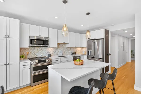 $945,000 | 52 Fisher Avenue, Unit 302, Boston, MA 02120