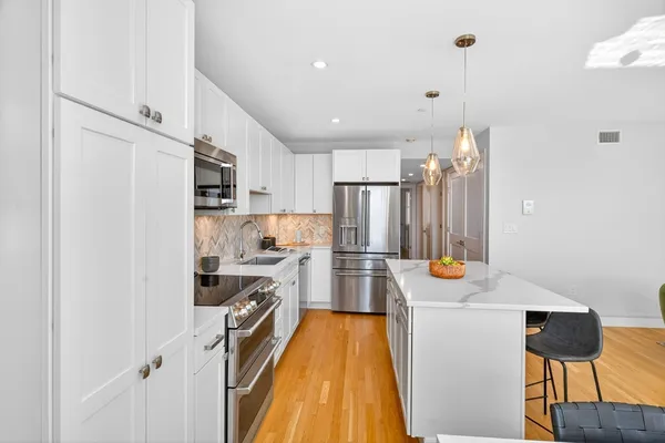 $945,000 | 52 Fisher Avenue, Unit 302, Boston, MA 02120