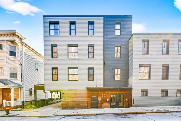 $945,000 | 52 Fisher Avenue, Unit 302, Boston, MA 02120