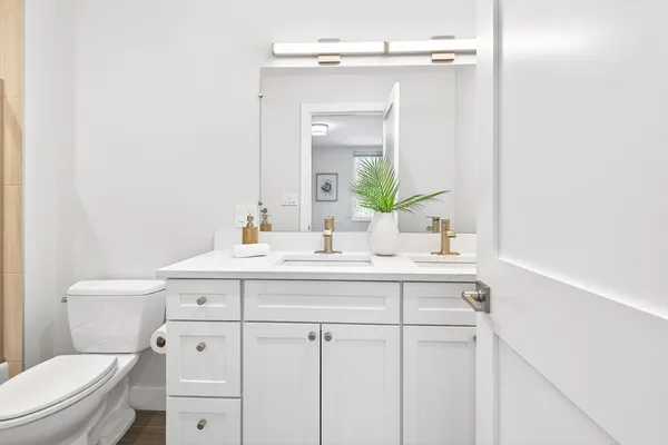 $945,000 | 52 Fisher Avenue, Unit 302, Boston, MA 02120